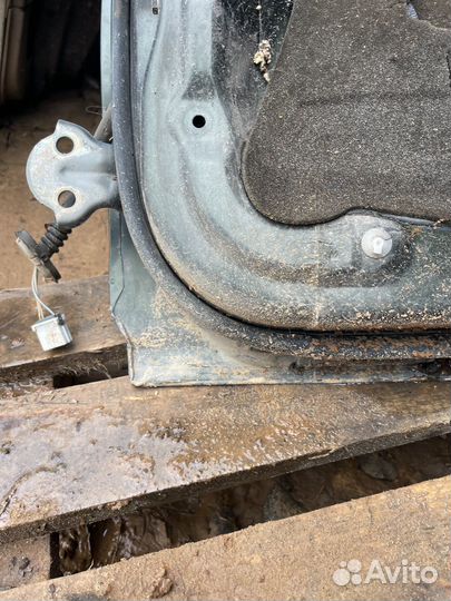 Дверь задняя правая volvo s40