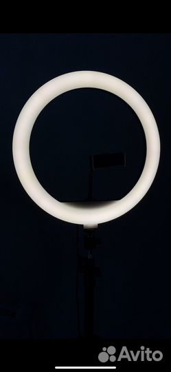 Кольцевая лампа