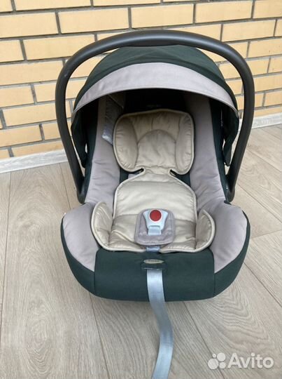 Автокресло Inglesina Huggy Multifix