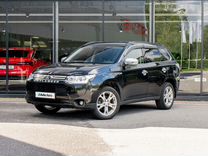 Mitsubishi Outlander 3.0 AT, 2014, 77 000 км, с пробегом, цена 1 925 000 руб.