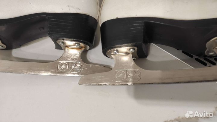 Фигурные коньки graf