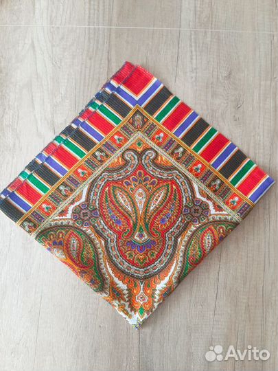 Платок цветной с люрексом новый