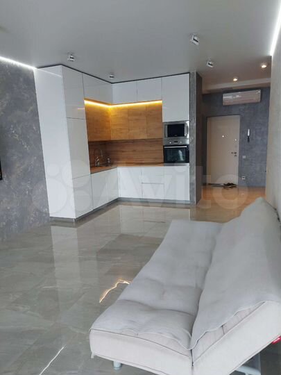 2-к. квартира, 67 м², 21/37 эт.