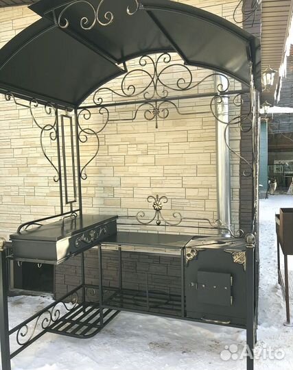 Беседка с мангалом