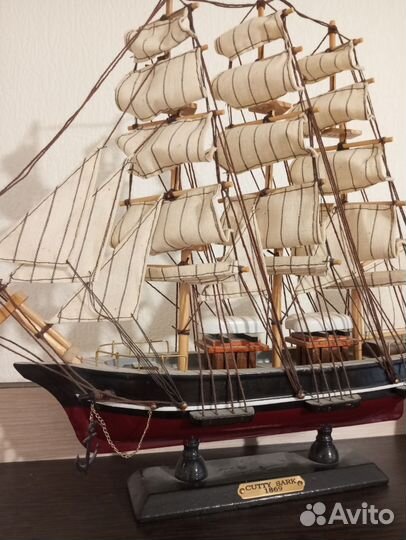 Модель корабля