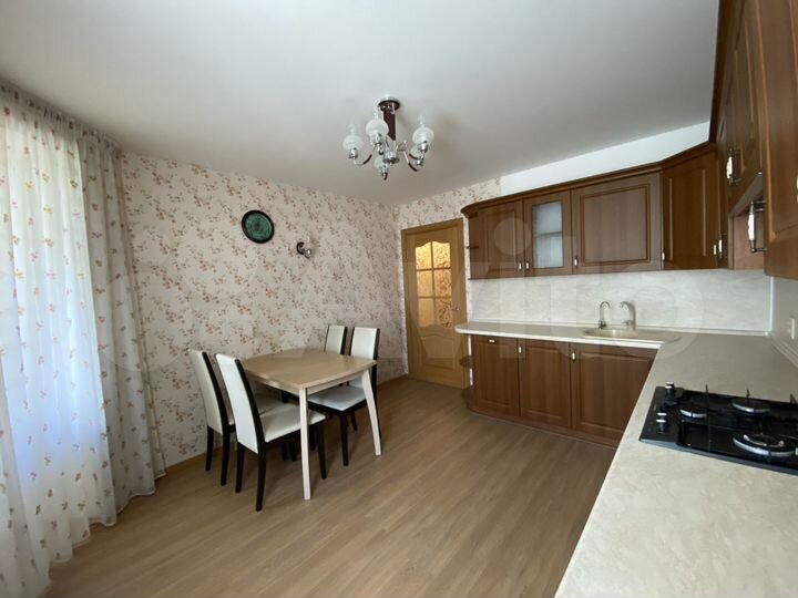 4-к. квартира, 119,7 м², 4/5 эт.