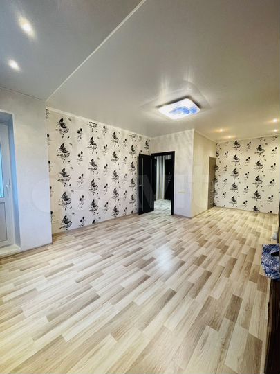 1-к. квартира, 42 м², 1/5 эт.