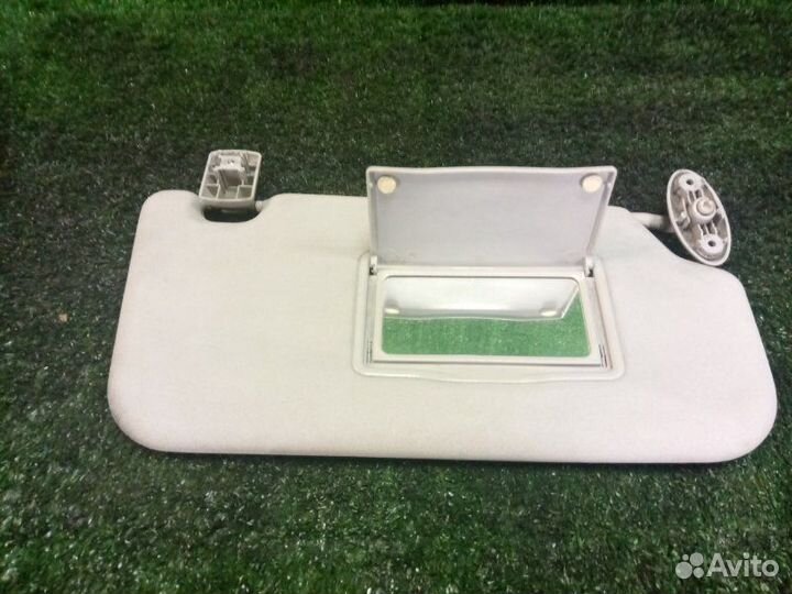 Козырек солнцезащитный передний правый Ford Fusion