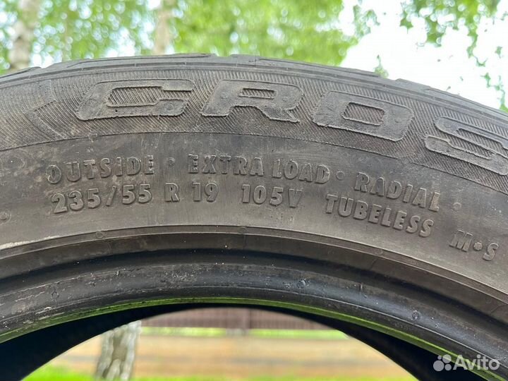 Continental CrossContact UHP 235/55 R19