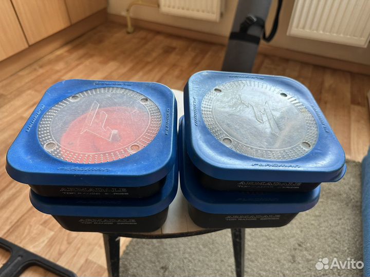 Стол Волжанка рыболовный под 4-ре контейнера