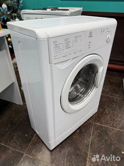 Стиральная машина indesit wiun81