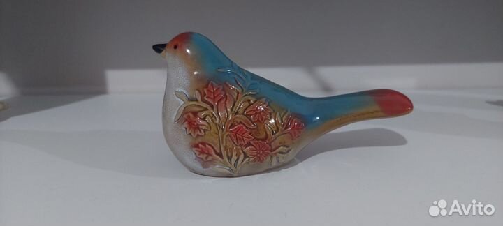 Статуэтка птица
