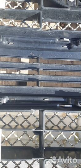 Решетка радиатора Toyota Land Cruiser Prado 150