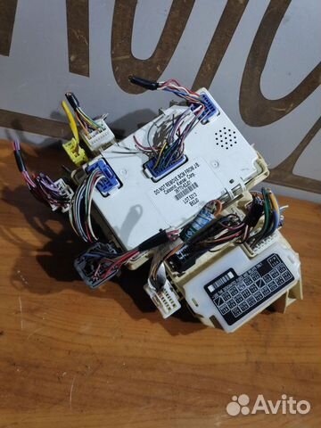 Блок предохранителей Suzuki Swift