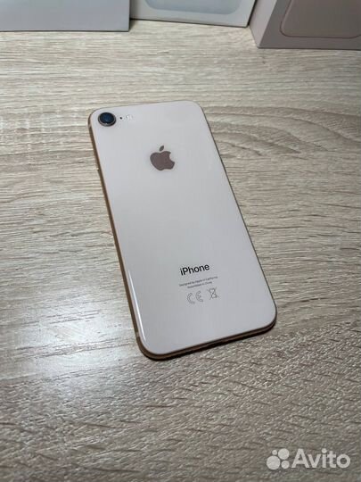 iPhone 8, 64 ГБ