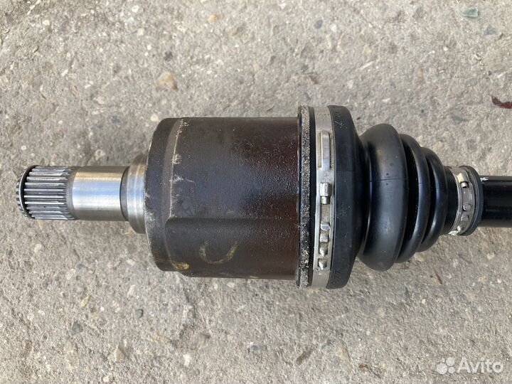 Honda civic 4d привод левый механика 1.8