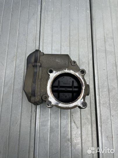Дроссельная заслонка VAG 1.8 2.0