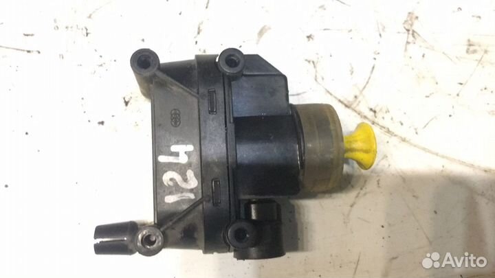 Вакуумник замка багажника Mercedes Benz W124