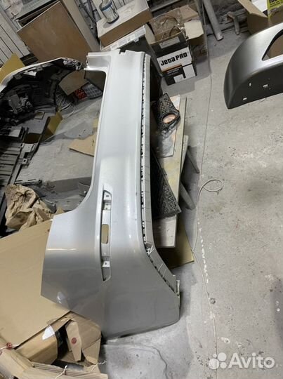 Задний бампер