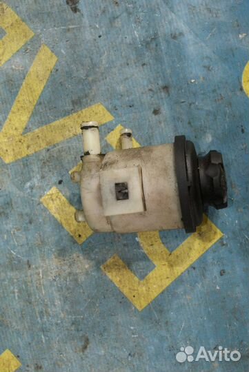 Расширительный бачок насоса гур Hyundai Santa FE