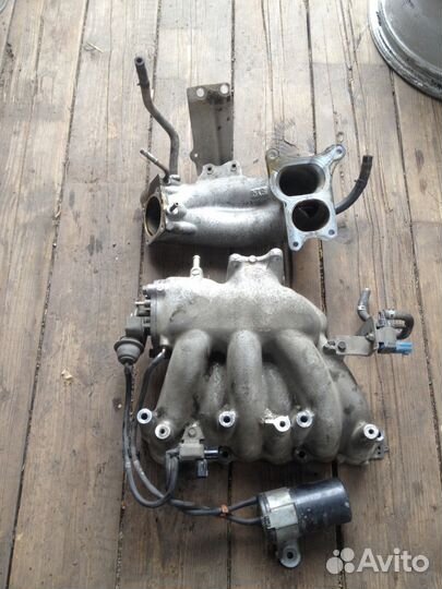 Впускной коллектор Nissan Murano Z50 Teana J31