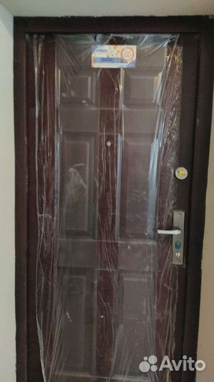 Дверь входная металлическая новая