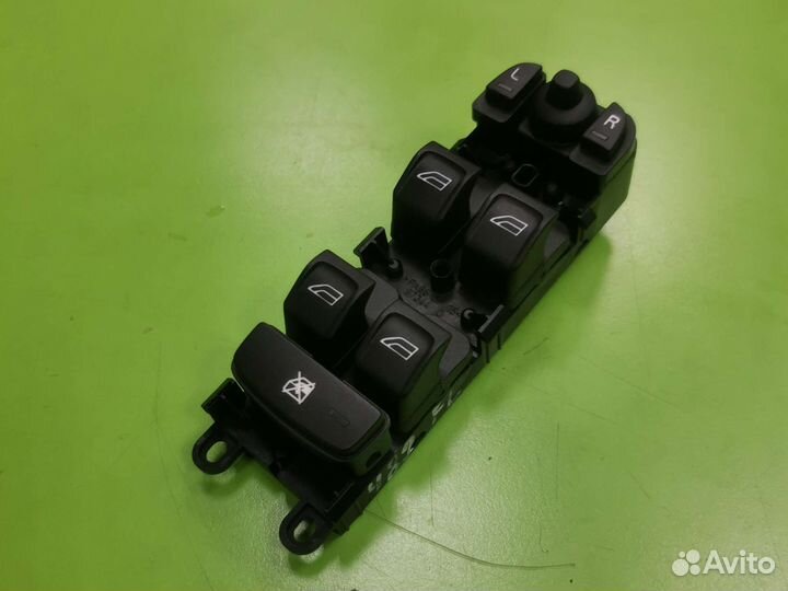 Блок управления стеклоподъемниками Volvo XC70