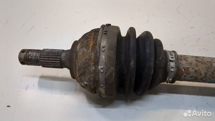 Полуось левая передняя Peugeot 3008