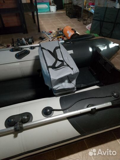 Лодка надувная трёх местная