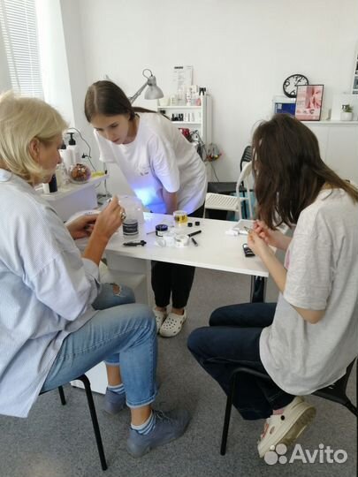 Курсы маникюра Обучение маникюру