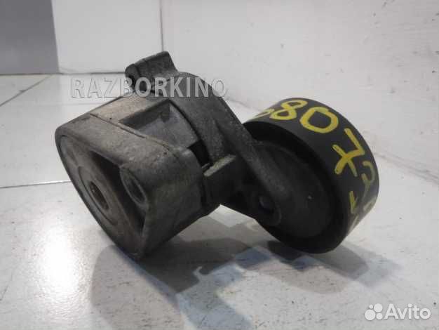 Ролик натяжителя ремня