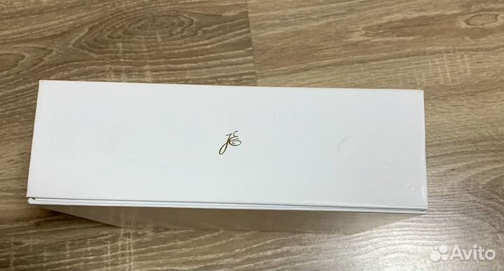 Коробка от элитной французской косметики