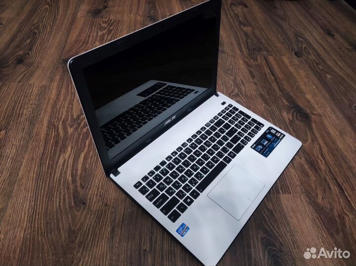 Ноутбук asus i3 ssd