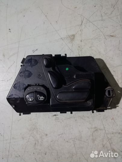 Блок управления задним сиденьем Mercedes W220