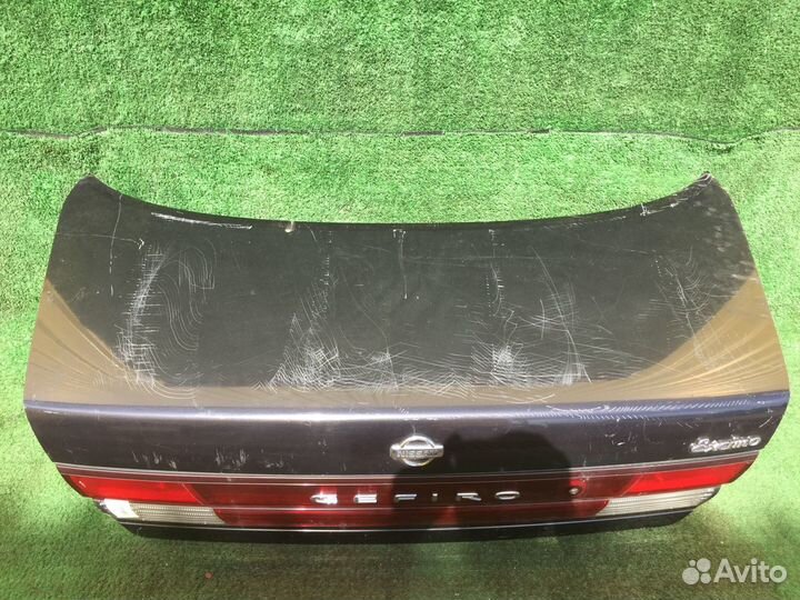 Крышка багажника Nissan Cefiro A32