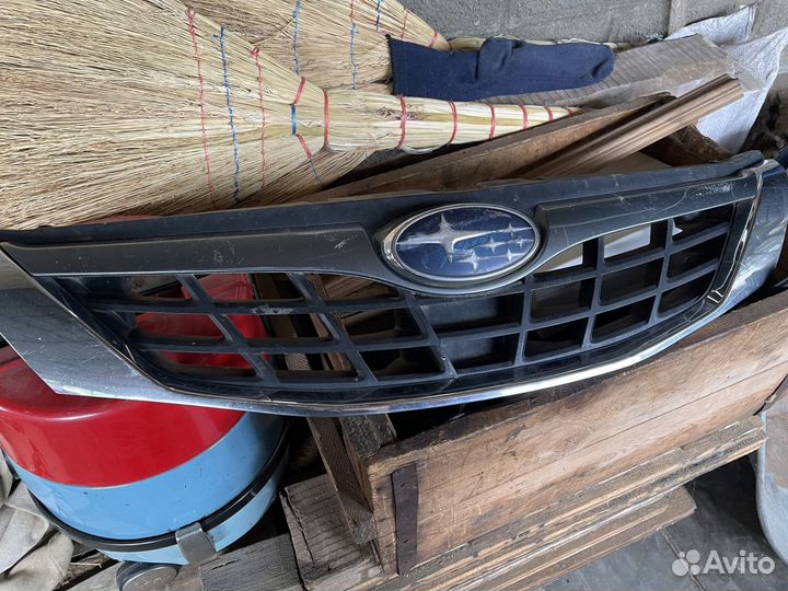 Решетка радиатора subaru impreza 3