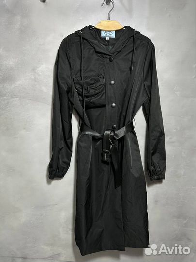 Плащ Prada