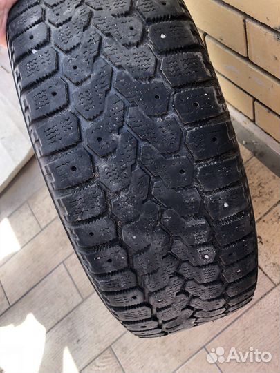 R14 Yokohama F700Z 175/65, PCD 4x100 DIA 56.6