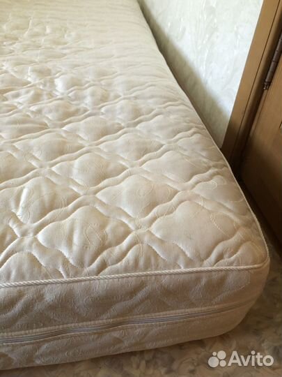 Матрас б/у 140х200