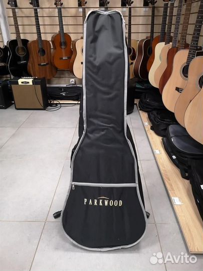 Классическая гитара Parkwood PC110-wbag-OP