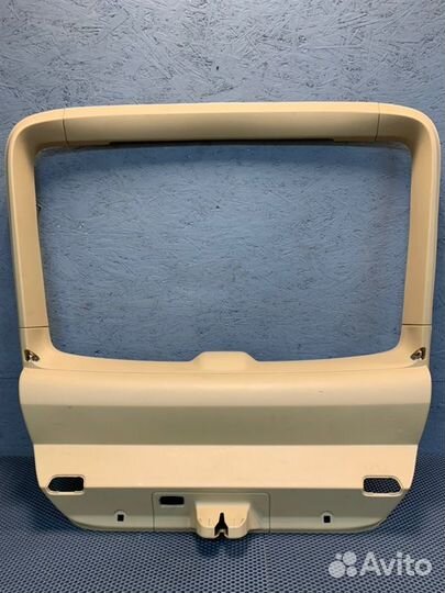 Накладка крышки багажника задняя Porshe Panamera