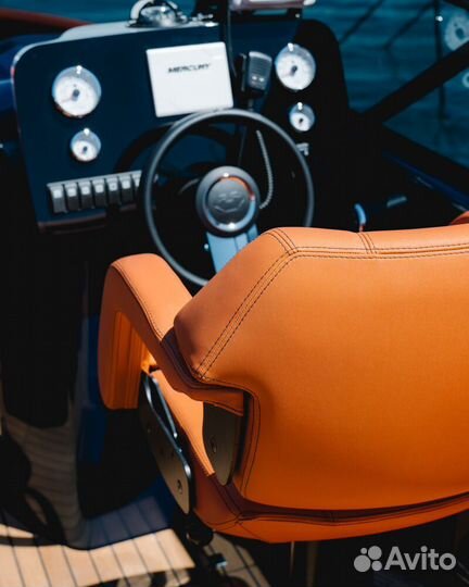 Моторная яхта Е26 Rider Порт Колом