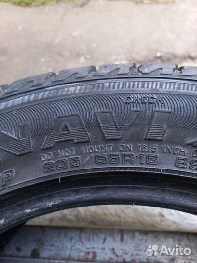 Goodyear Ice Navi Zea 205/55 R16