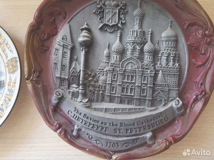 Декоративные тарелки городов