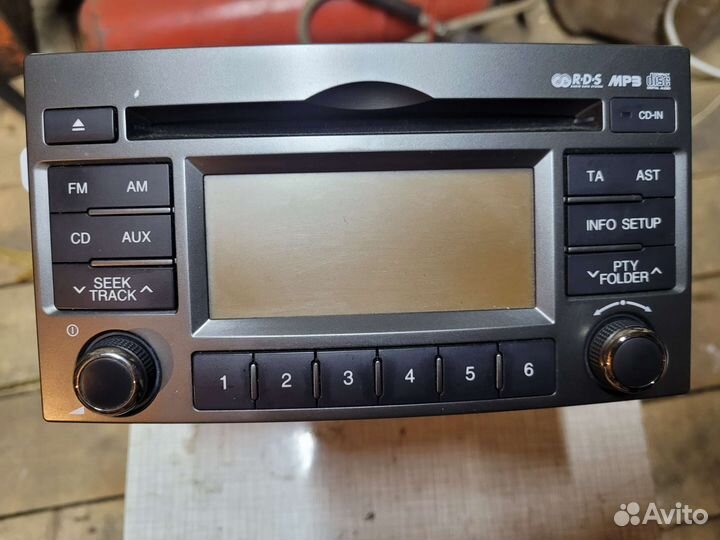 Магнитола KIA Carens