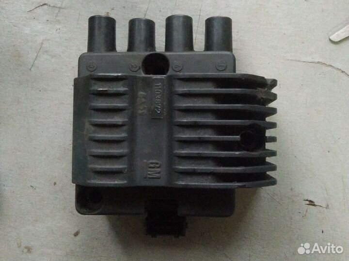 Катушка зажигания Opel Vectra B 1997 1.6I X16XEL