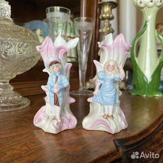 Старинные парные вазочки