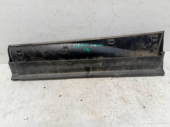 Накладка двери задней правой