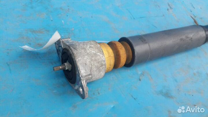 Амортизатор задний Форд Фиеста Mk6 2012-2017