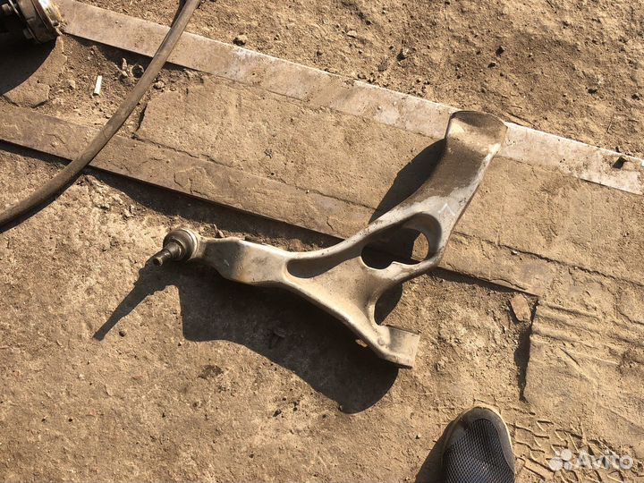 Рычаг передней нижний левый audi Q7 4L